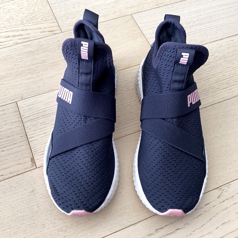 Puma sneakers, size 8